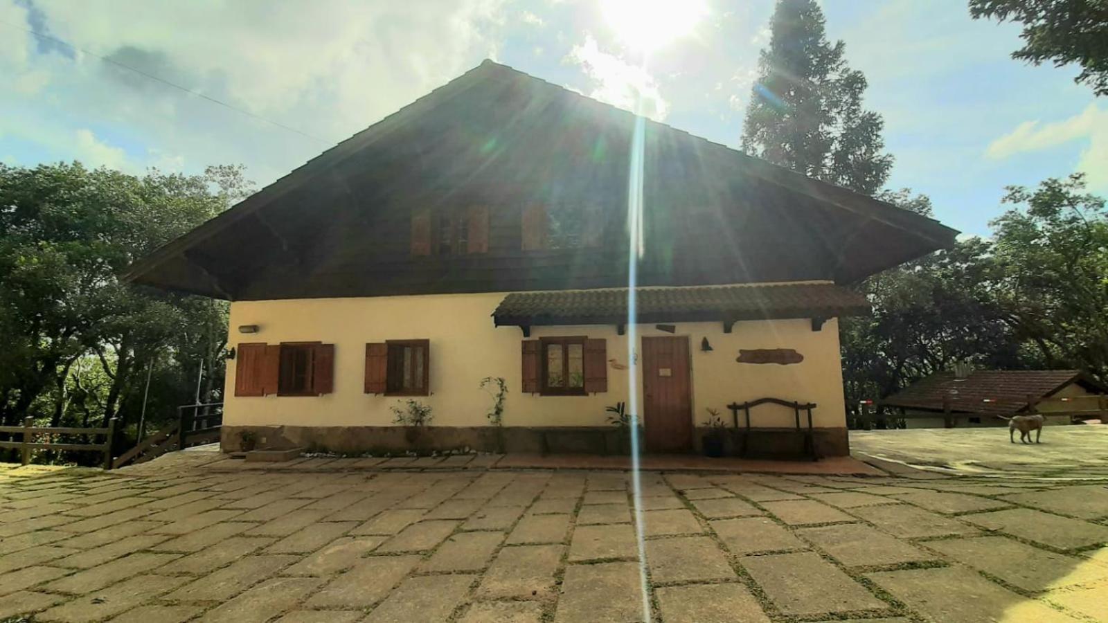 Guest house Refugio Do Selado